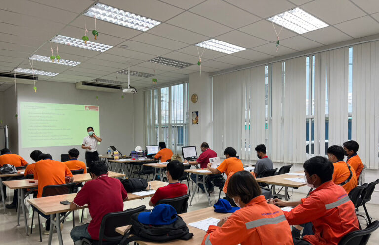 LINE_ALBUM_Training BOLT 17102566_231017_1